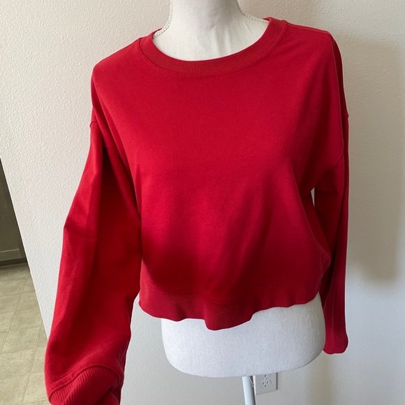 Red pullover sweater - Picture 2 of 3